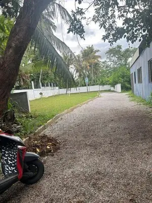 Beautiful Environment Land in Kottawa