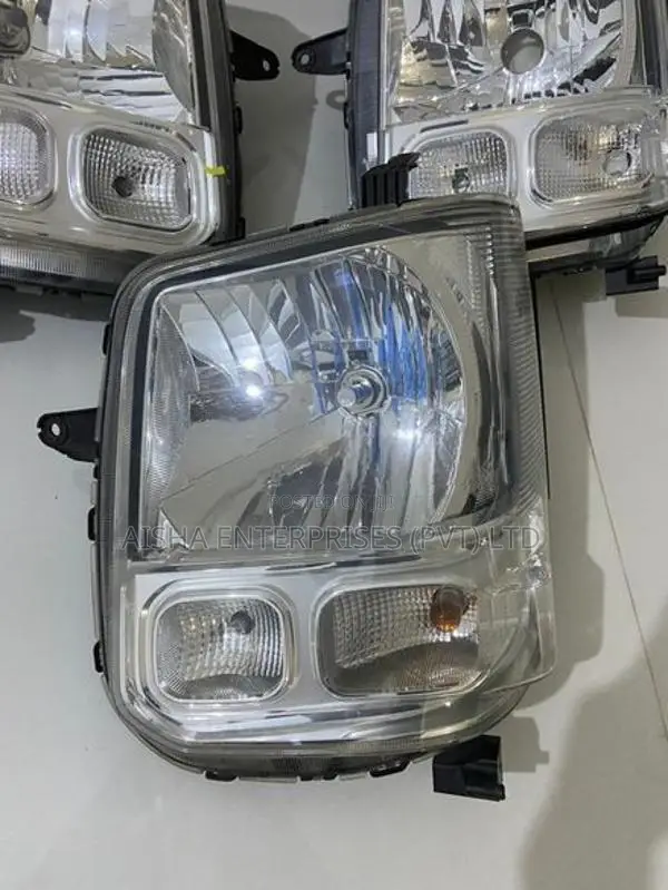 Suzuki Every DA17 Head Light