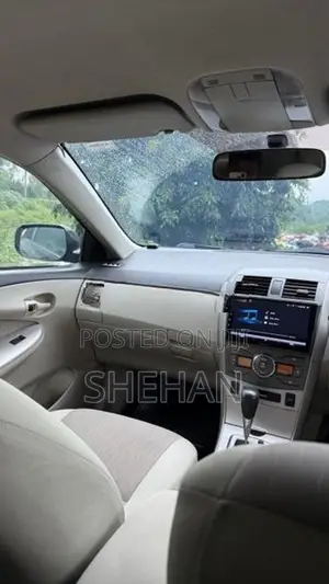 Toyota Corolla 141 GLI 2012