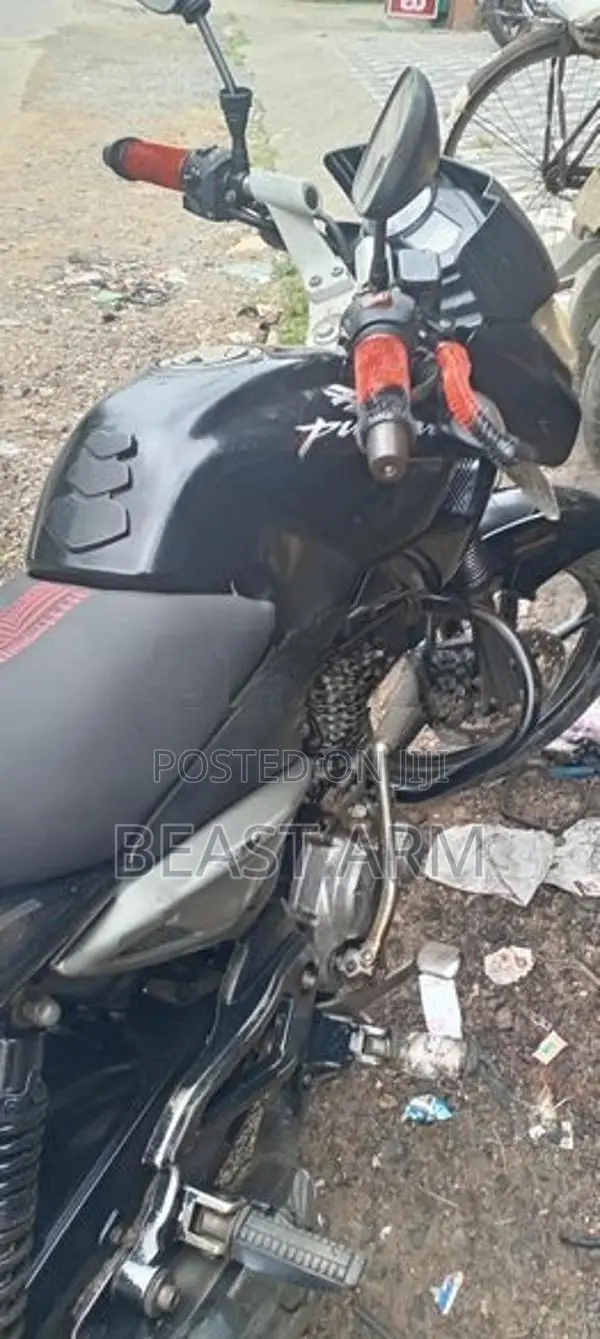Bajaj Pulsar 135 2010