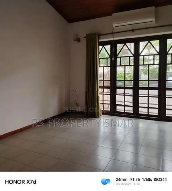 2 Story House For Sale - Colombo 5