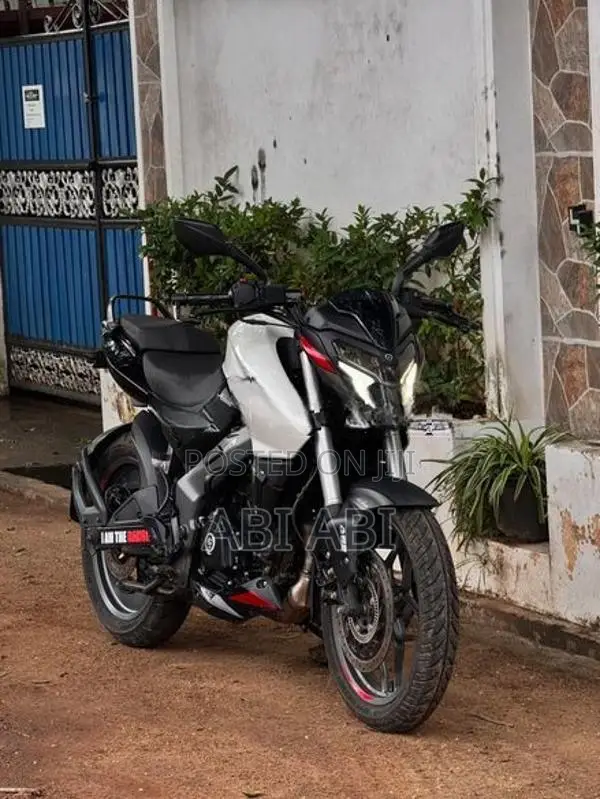 Bajaj Pulsar NS200 2026