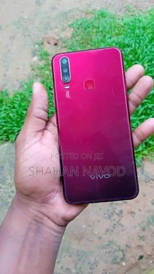 Vivo Y17 6GB/128GB (Used)