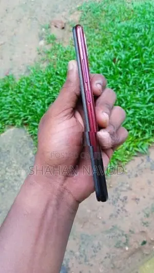 Vivo Y17 6GB/128GB (Used)