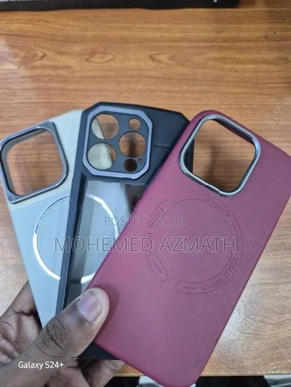 Apple I Phone 15 Pro Backcover's Set