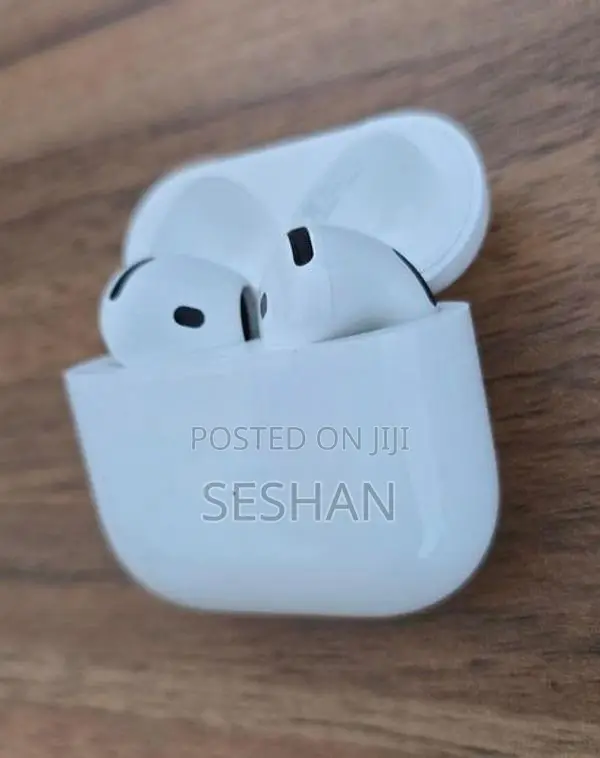 Airpods 4 ANC