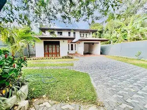 Luxury House for Sale in Kottawa