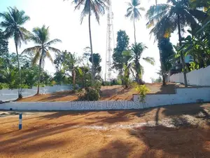 මීපාවලින් බිම් කොටස්