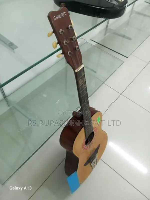 Samick Box Guitar