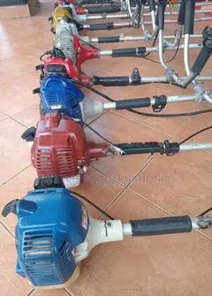 තණකොල කපන යන්ත්‍ර