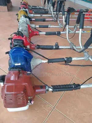තණකොල කපන යන්ත්‍ර