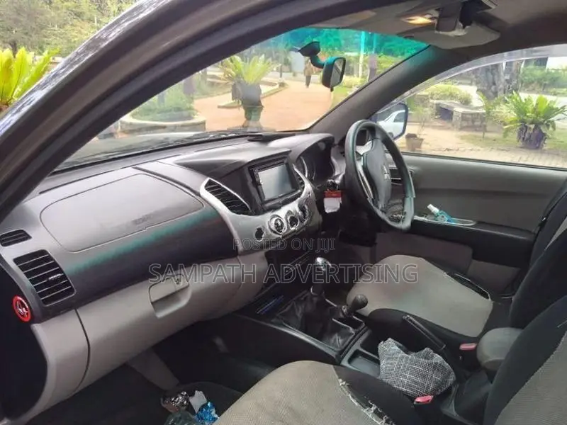 Mitsubishi Sportero 2010