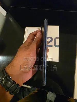 Samsung Galaxy S20FE (Used)
