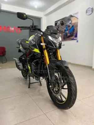 Hero Hunk 160R 2026