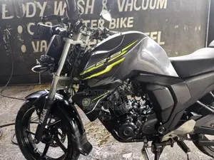 Yamaha FZ S 2016