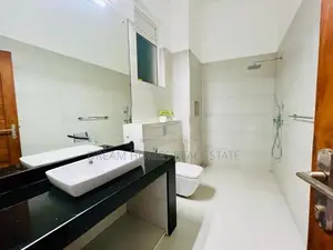 Modern 4 Bedroom Luxury House for Sale Thalawathugoda