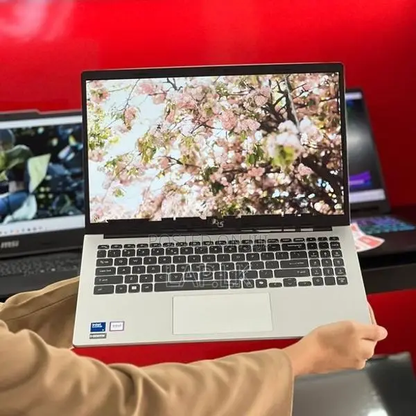 Brand New MSI Modern 15 F1MG Core 5 14th GEN 8GB RAM 512GB NVME Laptop