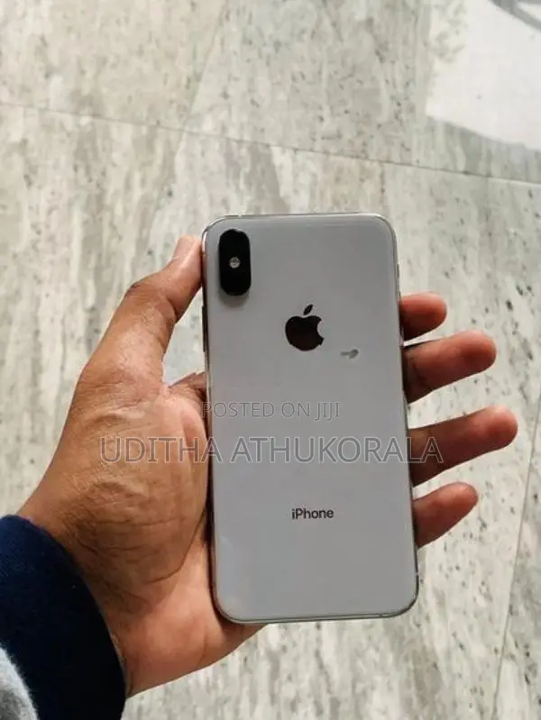 Apple iPhone XS (Used)