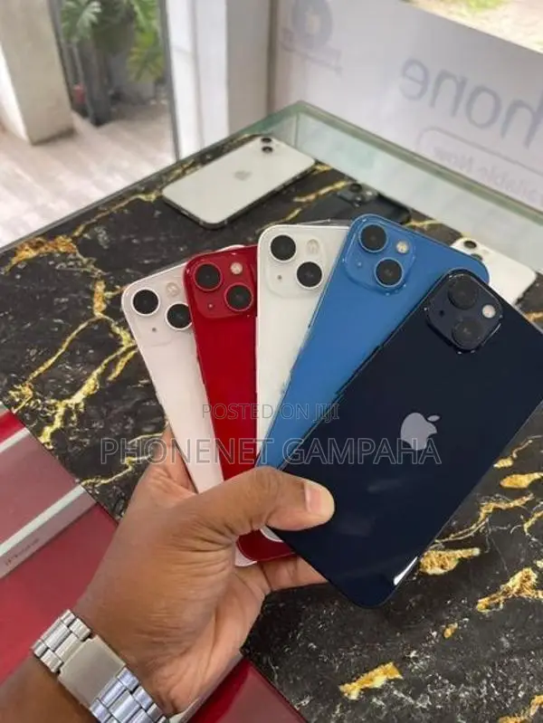 Apple iPhone 13 256GB (Used)