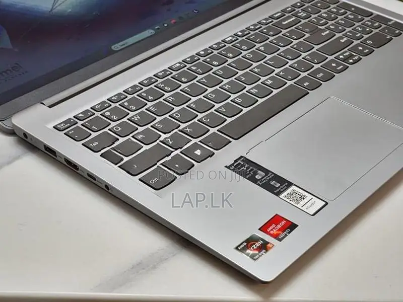 New Lenovo IdeaPad 1 15AMN7 Ryzen 5 13th GEN 8GB RAM 256GB SSD Laptop