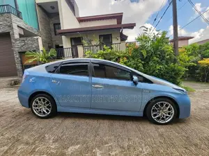 Toyota Prius PHV 2012