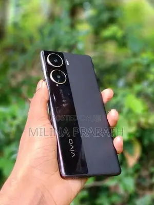 Vivo V29E 8GB 128GB (Used)