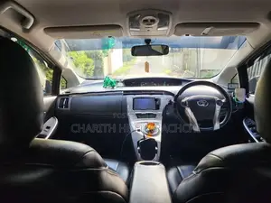Toyota Prius PHV 2012