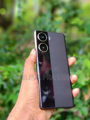 Vivo V29E 8GB 128GB (Used)