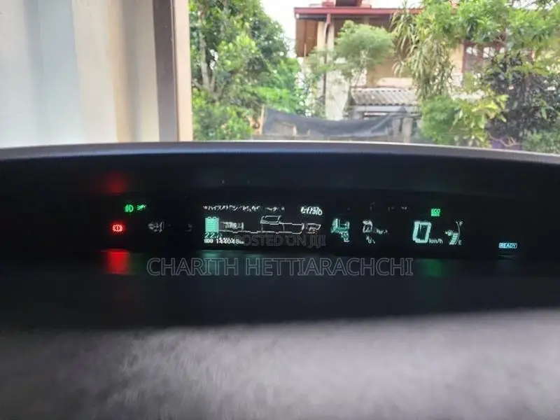Toyota Prius PHV 2012