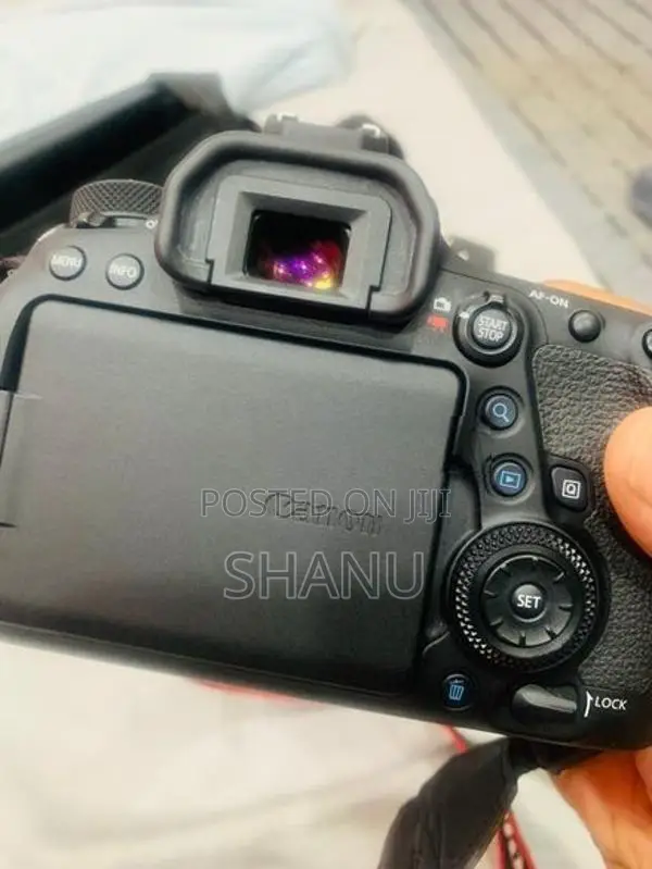 Canon EOS 6D Mark II Body Camera