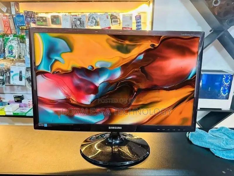 24 Inch Monitor