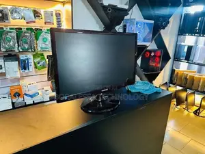 24 Inch Monitor