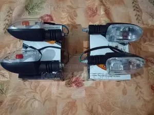 Discover 135 Signal Light
