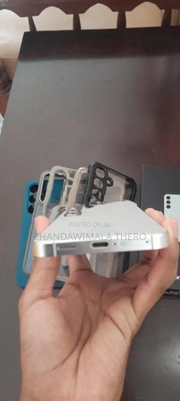 Samsung Galaxy S24 FE (Used)