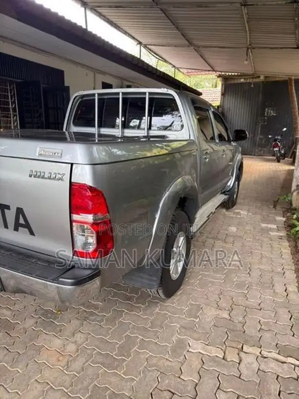 Toyota Hilux 2014