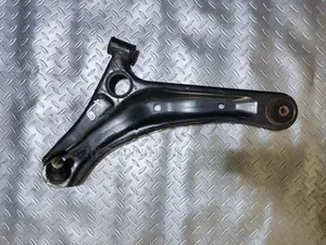 Suzuki Every DA16T Lower Arm