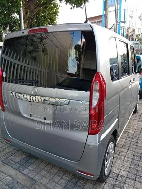 Honda N-Box X 2023