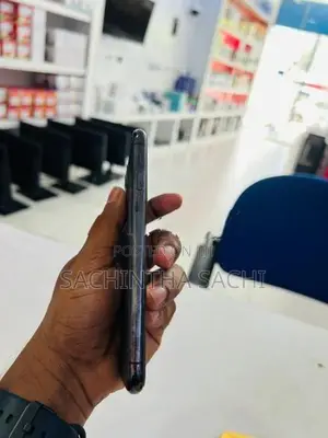 Apple iPhone 11 Pro (Used)