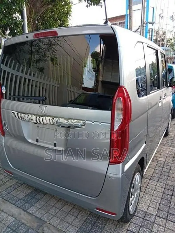 Honda N-Box X 2023
