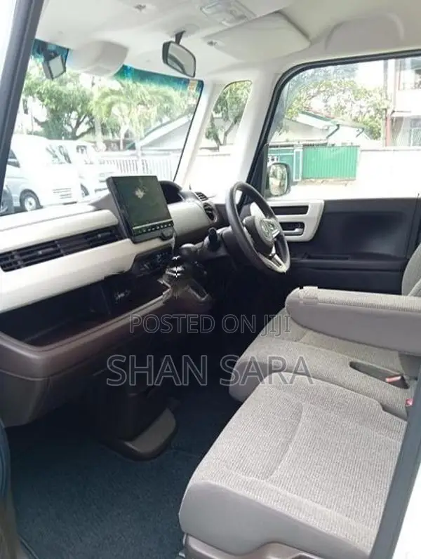 Honda N-Box G 2023