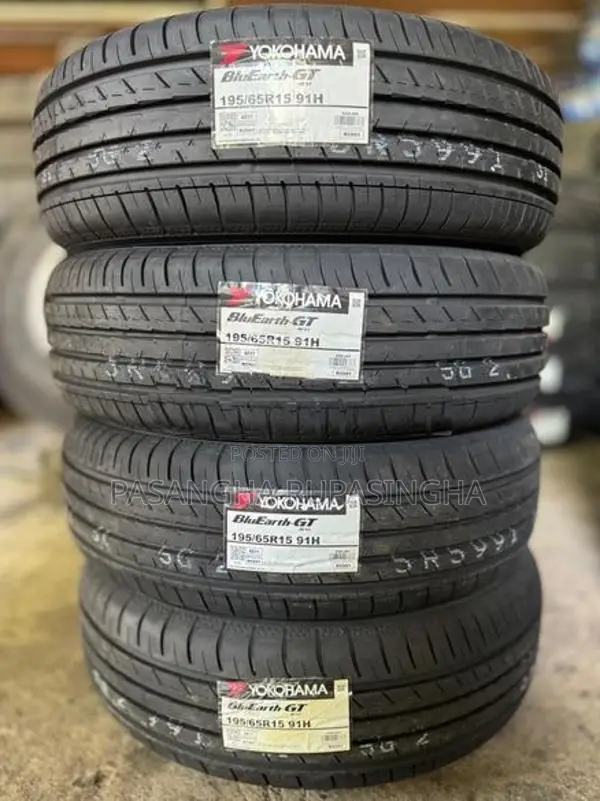 195/65 R15 / 15 Yokohama Tyre (JAPAN) - PREMIO COROLLA 141