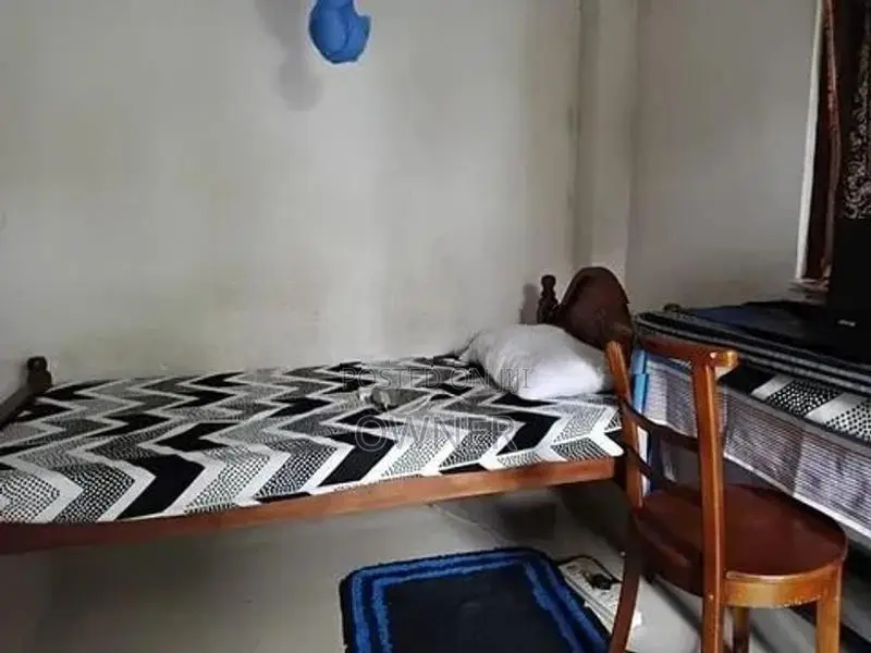 Sharing Room For Rent In Borella- Boys Only
