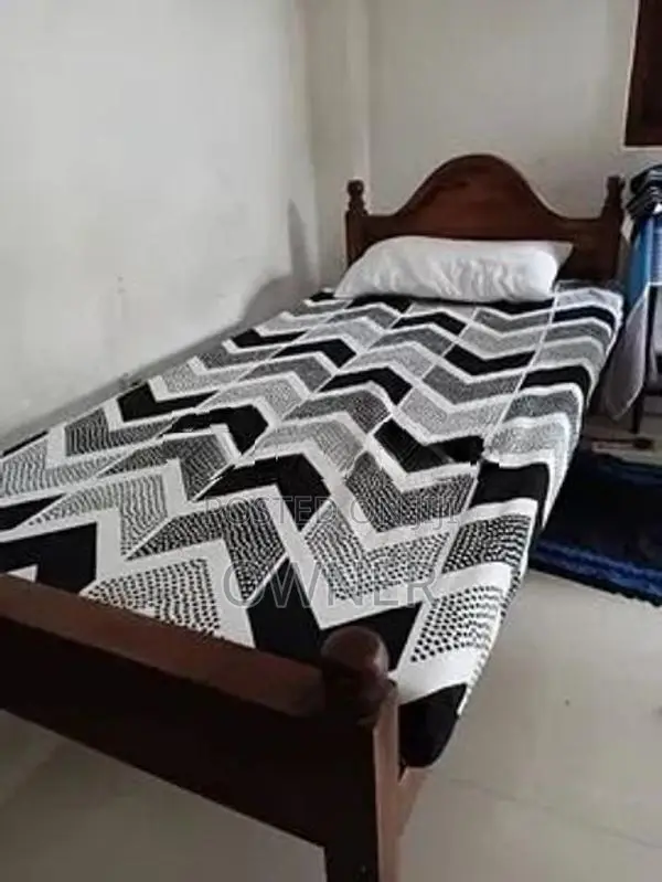 Sharing Room For Rent In Borella- Boys Only