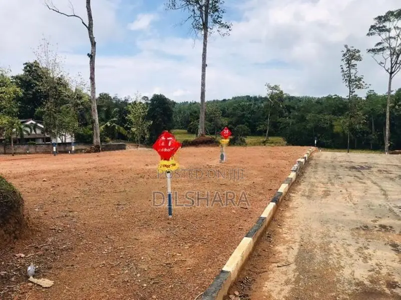 Kekanadura Road Land
