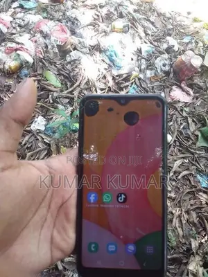 Samsung Galaxy A01 16GB (Used)
