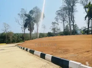 කැකනදුර සුන්දර පරිසරයකින් ඉඩමක්