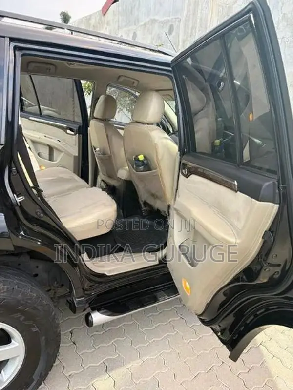 Mitsubishi Montero 2011