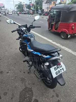 Bajaj Discover 125 2025