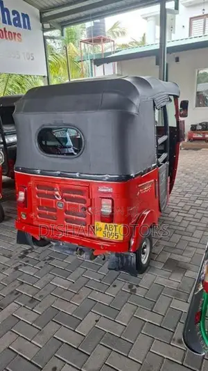 Bajaj RE 4 Stroke 2019