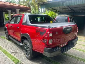 Toyota Hilux Rocco 2025